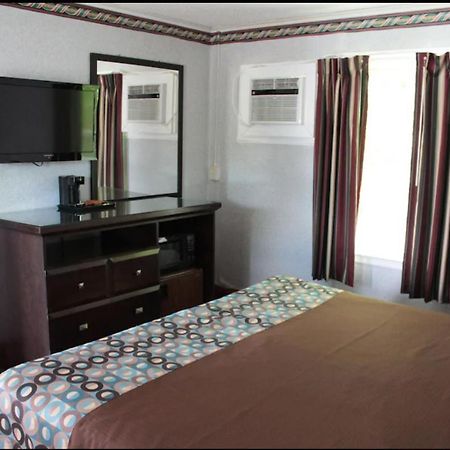 Wagon Wheel Inn Lenox Zewnętrze zdjęcie
